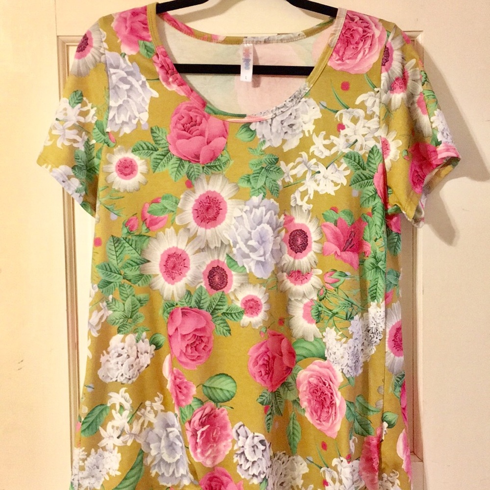 Floral Lularoe Classic T